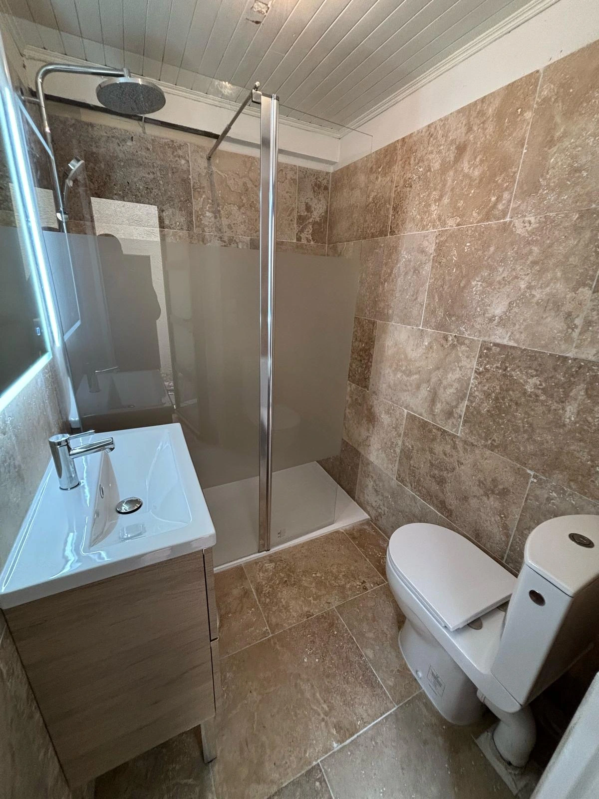 plombier à Vedène pour realisation de salle de bain